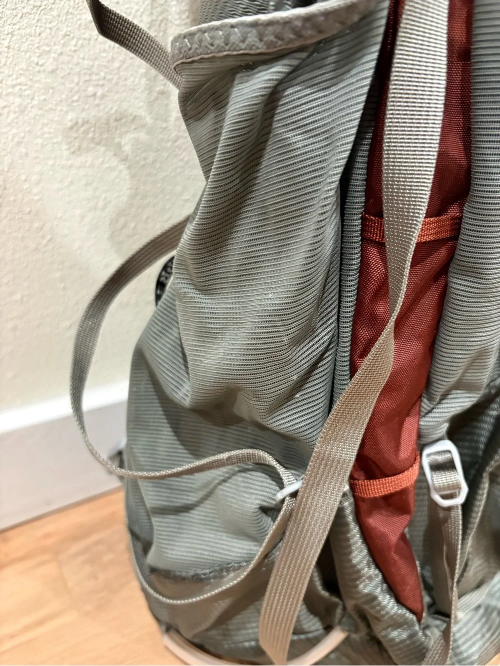 Osprey Eja 58 —  Womens M/L (16-19.5 inch)